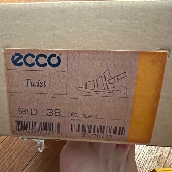 ECCO Twist Sandals, new old stock, leather, size 8. - Picture 5 of 7